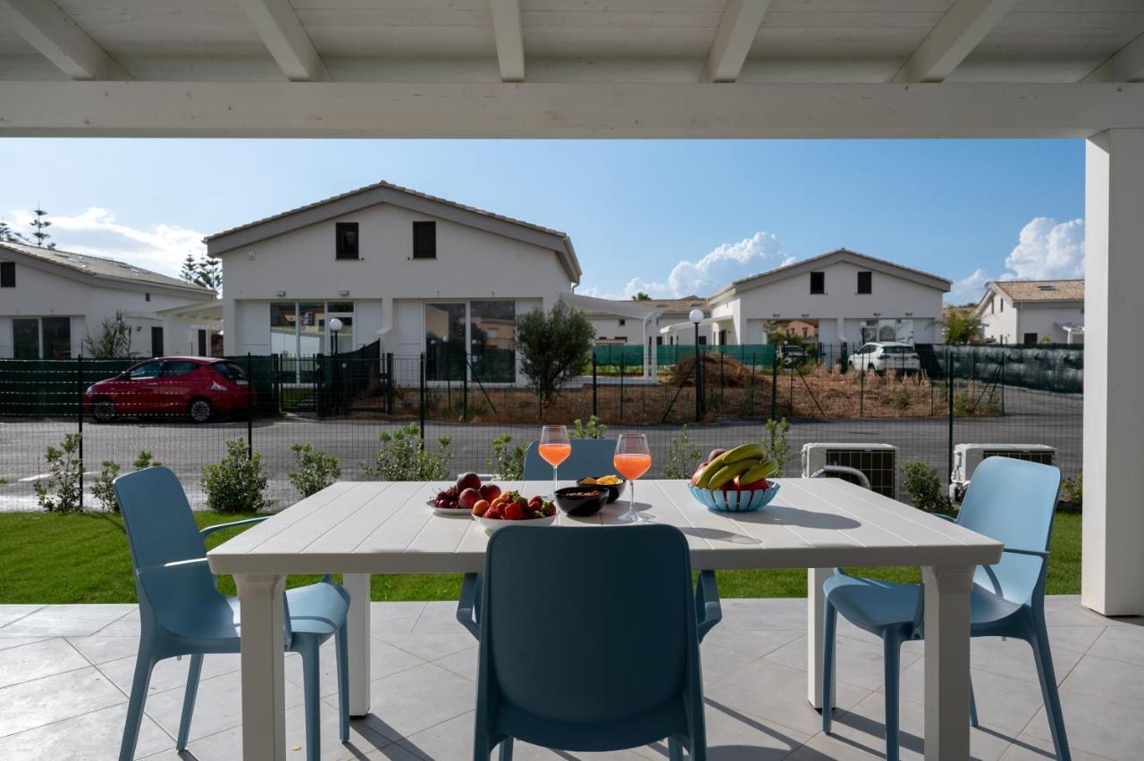 Residence Salinelle Beach Villa Salina 5 Ласкарі Екстер'єр фото